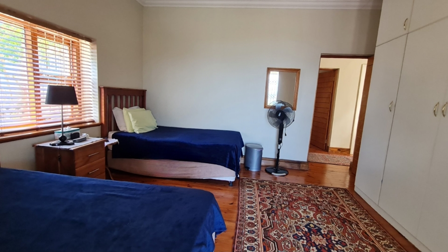 4 Bedroom Property for Sale in Linkside Western Cape